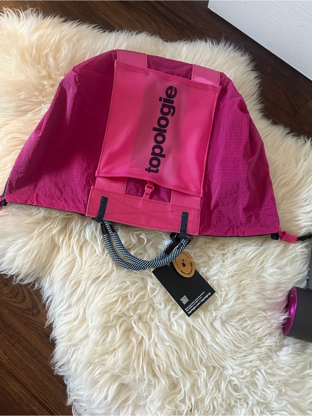 Topologies summit tote wide Small